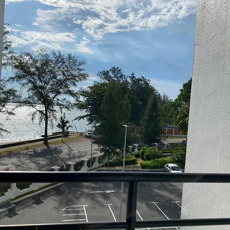 Signature Mutiara Beach Resort By Glex Malacca Exterior photo